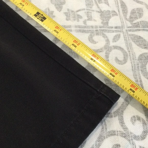 😎Dockers Signature Khaki men’s pants size 32 by 29. - Picture 9 of 13